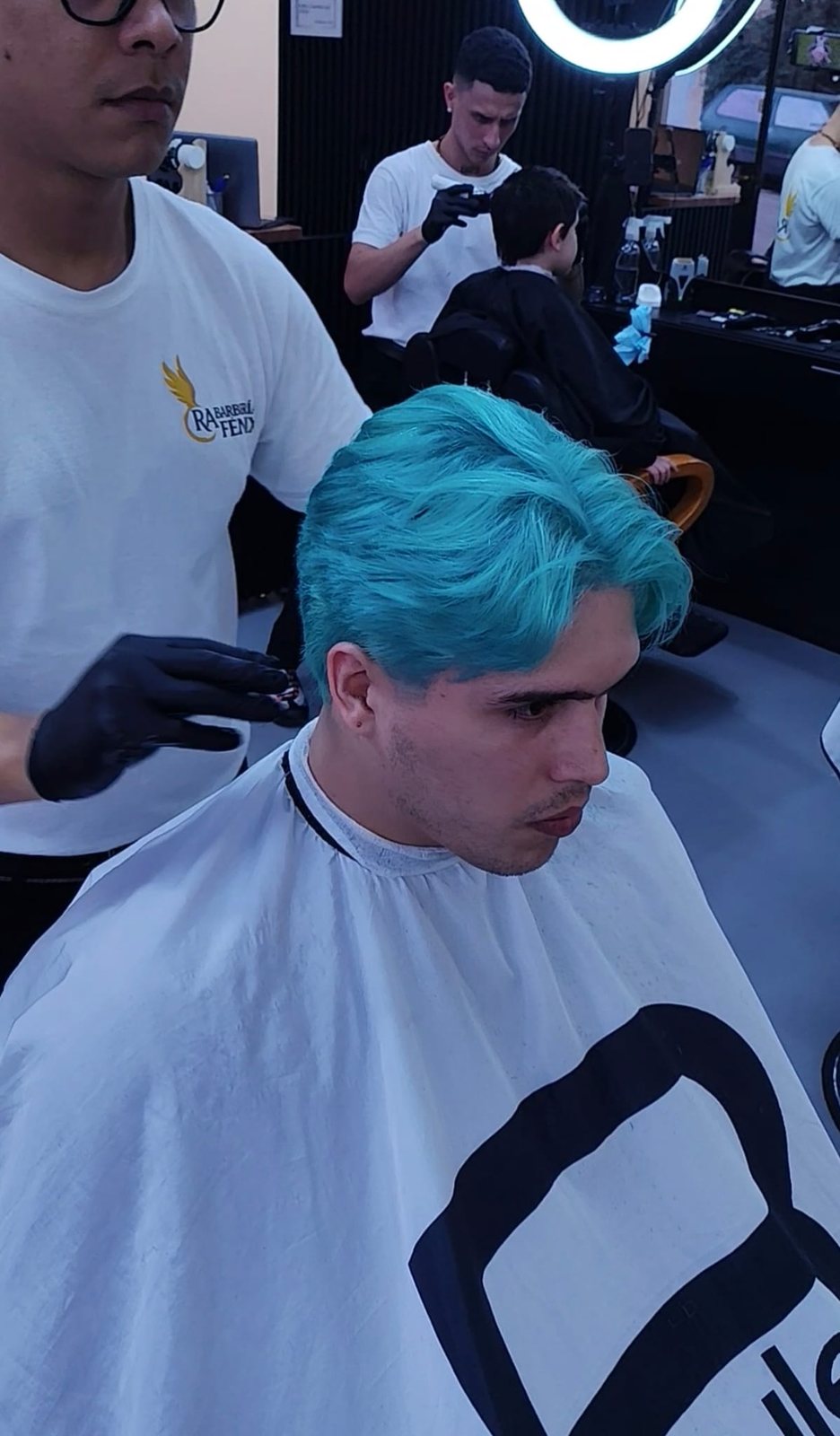 Trabajo de color realizado en RA Barbería Fénix